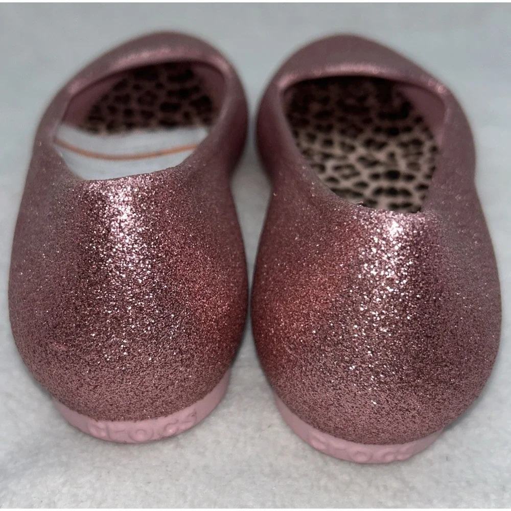 NWT Crocs Eve Pink Sparkle‎ Flats, Size J3 (Youth/Juniors 3)